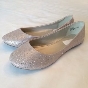 Madeline Stuart sparkly champagne Ballet Flats 8 W